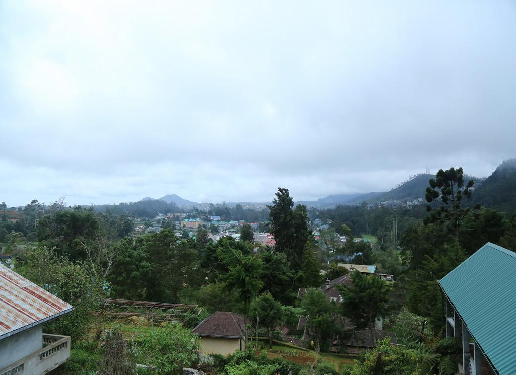 Redwood Inn Nuwara Eliya Buitenkant foto